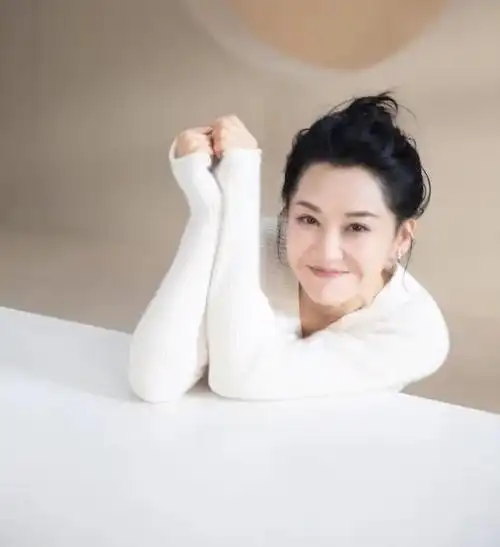 图自许晴微博账号