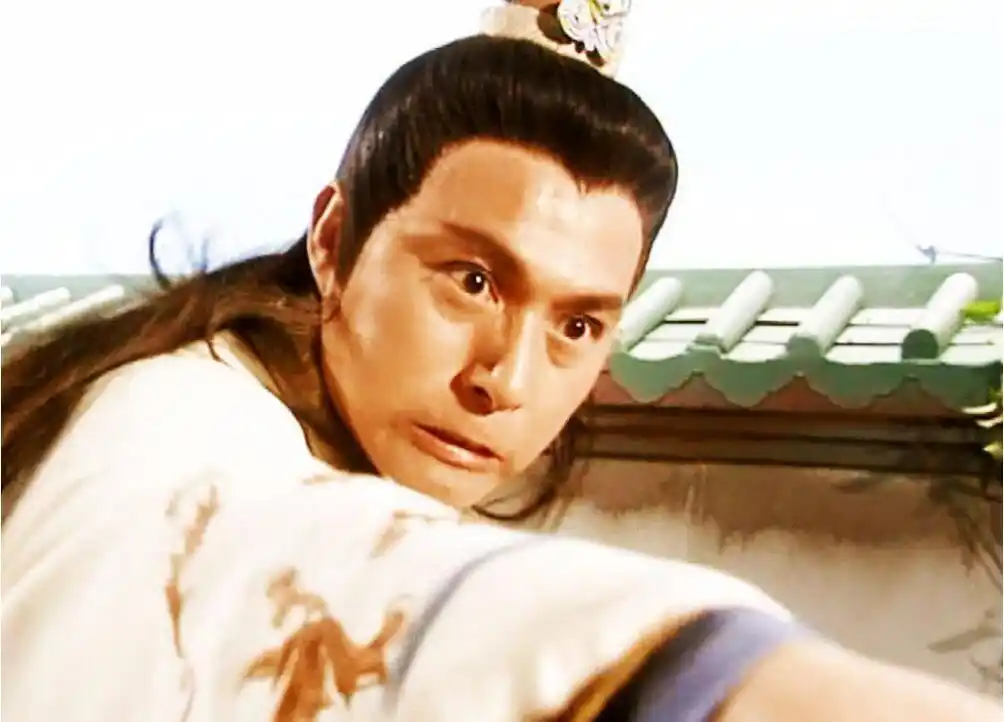 慕容复和黄药师谁更强金庸给过一次暗示慕容复必败无疑