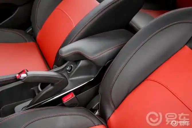 中央扶手能改装吗!