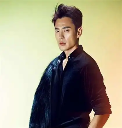 李光洁,娶了郝蕾,爱过王珞丹,没想到40岁却又娶小10岁的她