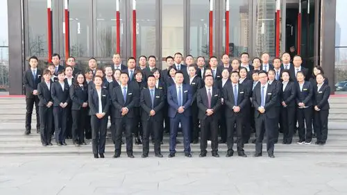 公司管理层合影