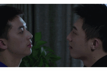 揭秘上瘾床戏黄景瑜熟练许魏洲害羞骂人