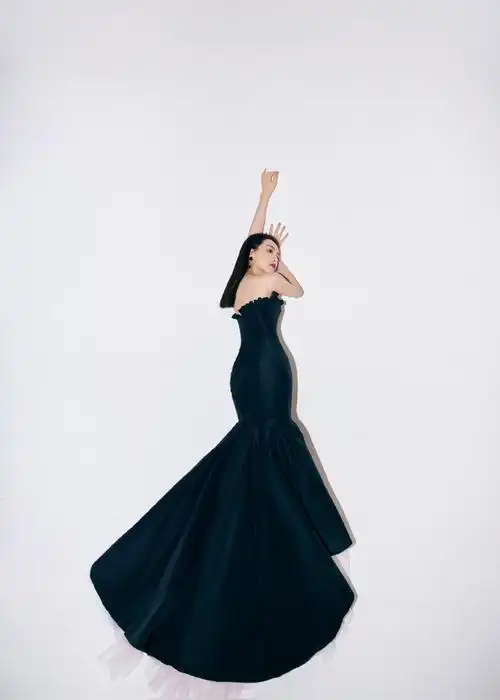 宋茜暮夜樱花裙