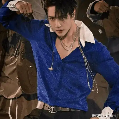 之后凭借着《这就是街舞》火出圈,让世人知道王一博演戏跳舞都不在话