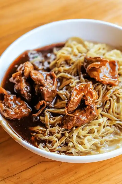 更不用说新疆辣皮子牛肉拌面,甘肃牛肉炒面片,海南牛腩腌面等各式各样