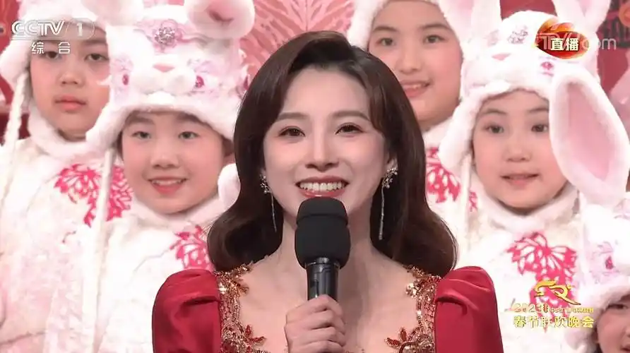 连续3年马凡舒将担任今年央视春晚北京主会场主持人_造型_王磊_北青报