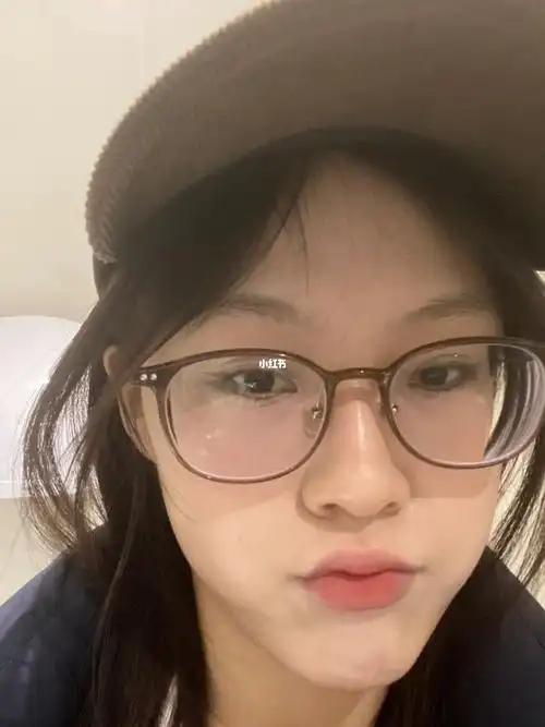 挑战高度近视戴眼镜带妆