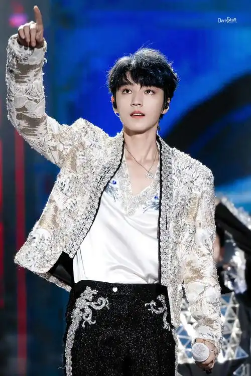 tfboys明天见登十大巅峰单曲