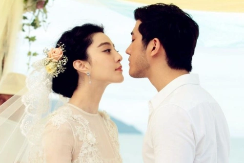 范冰冰婚纱照,戴王冠,不做女王,只做你的小公主