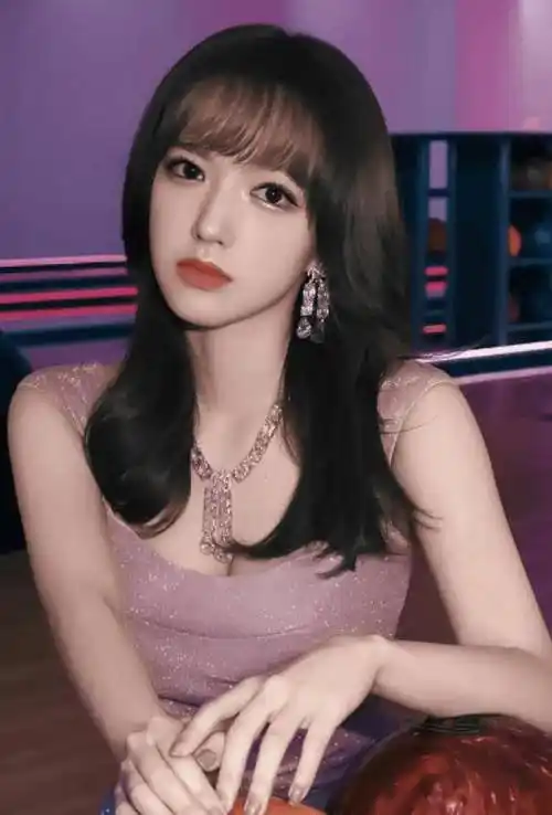 "人间芭比"程潇,上围丰满傲人被称"奶潇",已活成一个笑话_作品_舞蹈