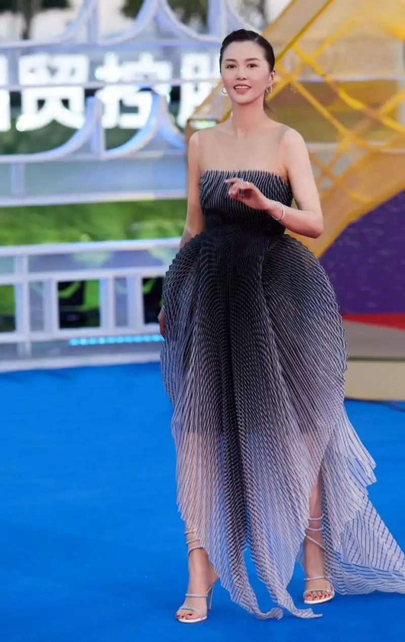 谭维维   光脚丫儿  #谭维维