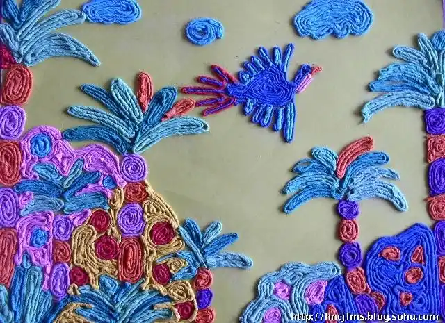 六年级《皱纸拼贴画》作品