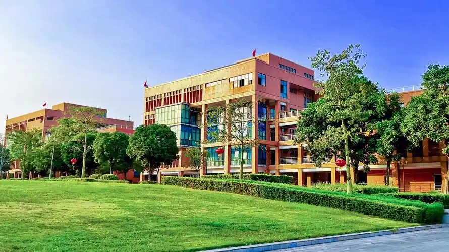 广州大学城校园掠影