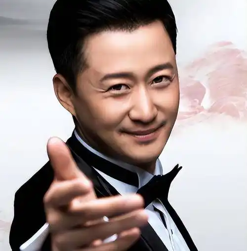 50岁巨星吴京病倒入院,面容憔悴很沧桑,医生对着膝盖打针_硬汉_形象