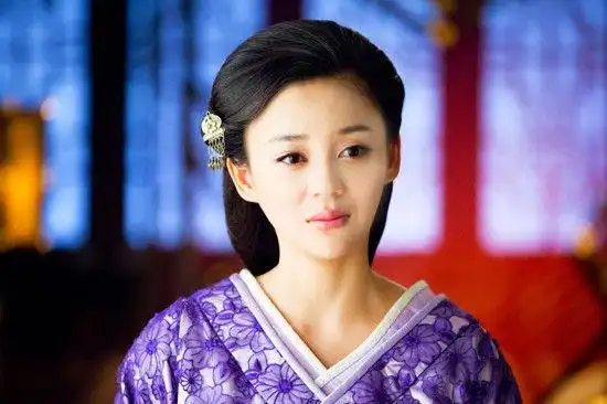 《王的女人》热播 袁姗姗首演心计女获赞