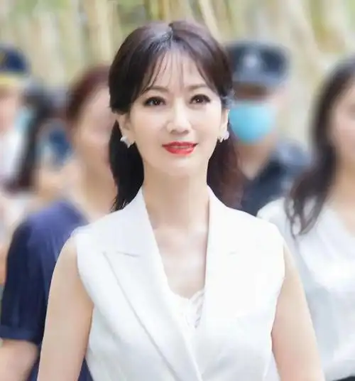 揭秘68岁赵雅芝的的健康老龄化秘诀