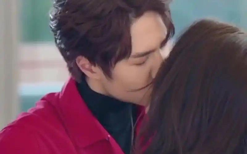 盘点王一博的各种吻年纪轻轻吻戏却不少甜死人不偿命