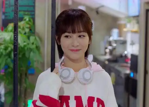 亲爱的热爱的:佟年的傻白甜让韩商言动了直男心,坐等她的必杀技