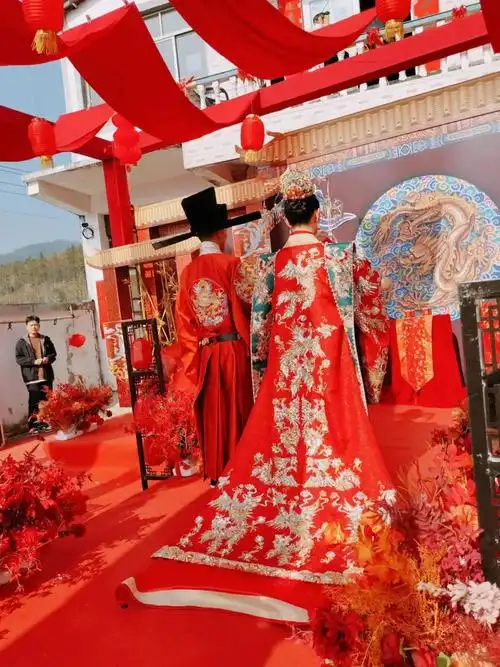 一场专属于新人的中式婚礼,快参与!