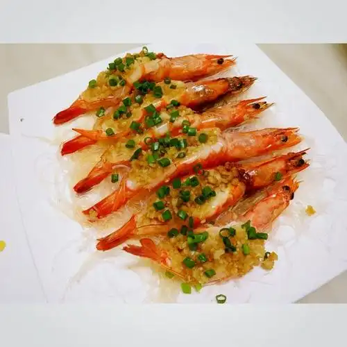 猫儿_lt0k做的蒜蓉蒸虾