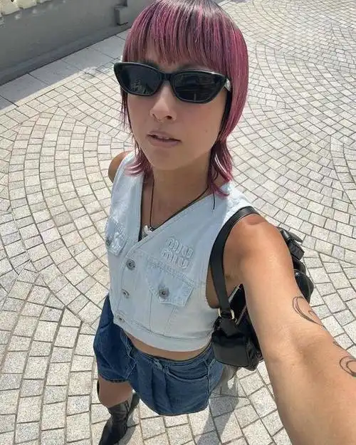 无意中看到了陈奕迅的妻子的照片,真的让我感到惊讶.