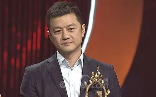 2014"cctv年度慈善人物"获奖者:李亚鹏