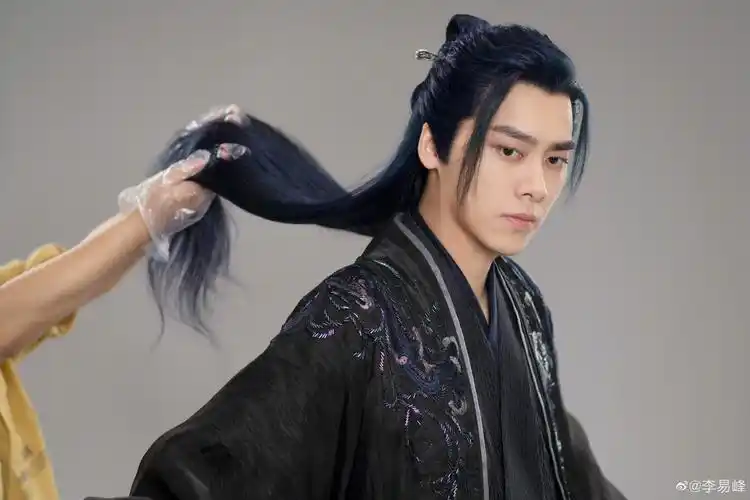 古装李易峰有点绝啊