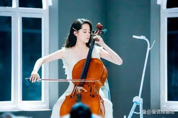 多年已过,但欧阳娜娜与刘昊然,陈飞宇等小鲜肉形成的cp话题仍然是她的