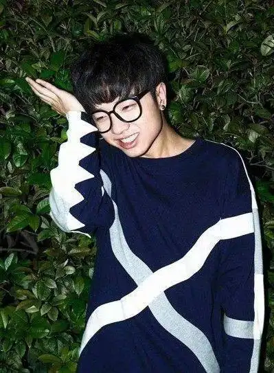 华晨宇个人资料介绍(华晨宇个人资料介绍多少岁) - 泉兴百科