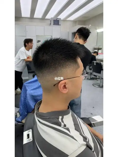 绵阳男生剪发  #寸头  #男士发型参考