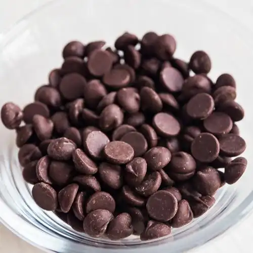 premium solid milk chocolate chips from indonesia - halal and