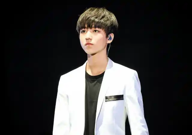 2016年王俊凯演唱会,王俊凯演唱会2022年照片 - 综合服务 - 宽东国际