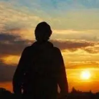 男生背影落日余晖伤感头像 微信背影头像大全