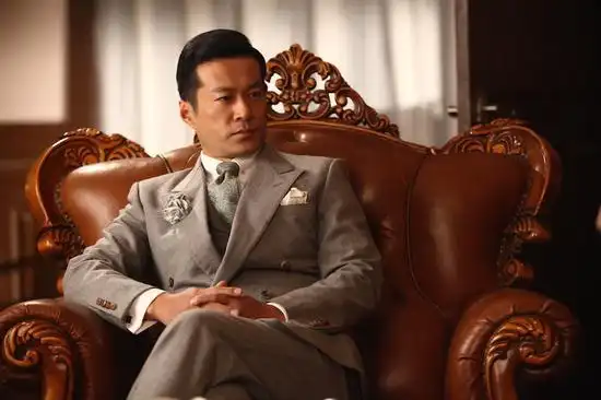 《金玉瑶》首播 谭凯演绎最文弱"硬汉"