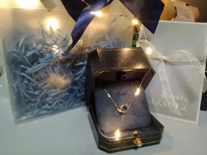 送闺蜜的生日礼物