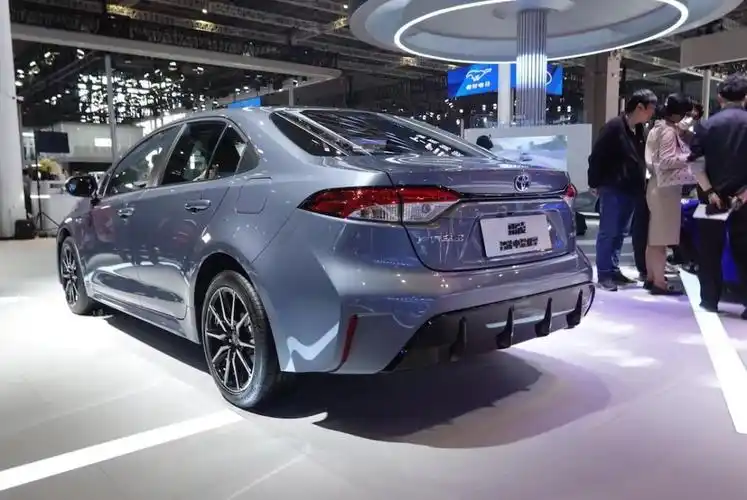 2023上海车展丨第五代智能电混双擎系统广汽丰田全新雷凌亮相