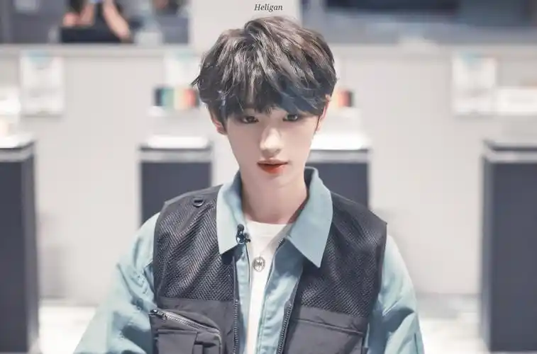 丁程鑫 - 堆糖,美图壁纸兴趣社区