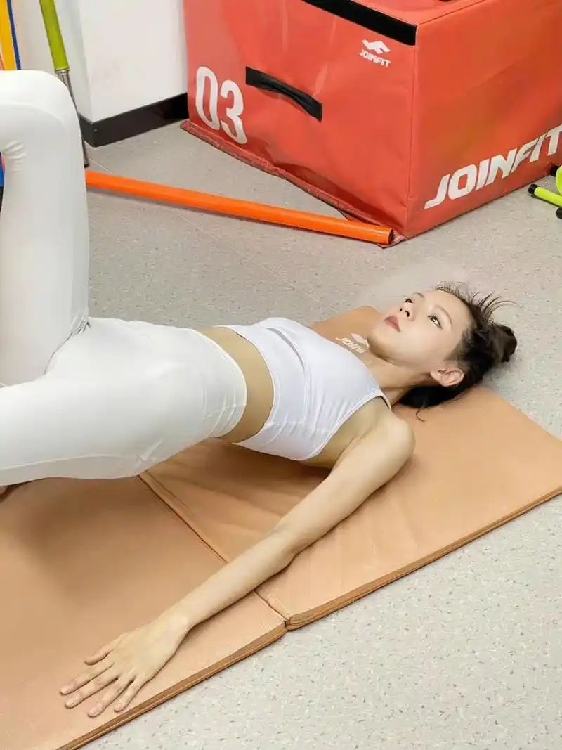 这么好的身材,谁不爱