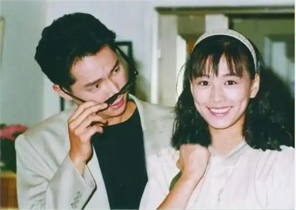 林瑞阳张庭情史(为张庭2次抛弃发妻)(13)