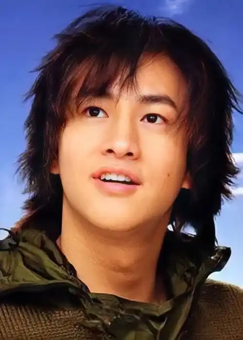 原创演员何润东喊话乐山街头步惊云下次一起拍风云3