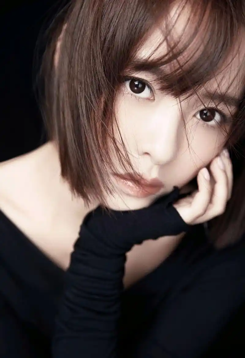 明星写真美图|余心恬