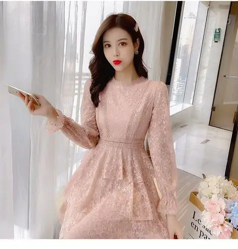 蕾丝连衣裙粉色小香风超仙裙2020新款女装法式长袖气质甜美收腰蛋糕