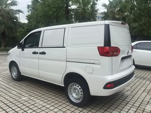 新能源面包车东风帅客5座