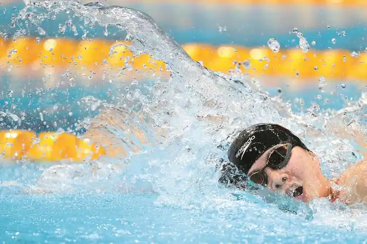 奥运赛场是怎样计时的?选手都跑得飞快,裁判掐表为何如此精确?