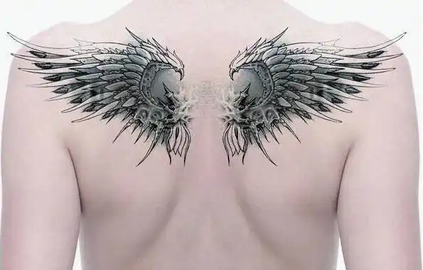 男生后背翅膀纹身图案大全