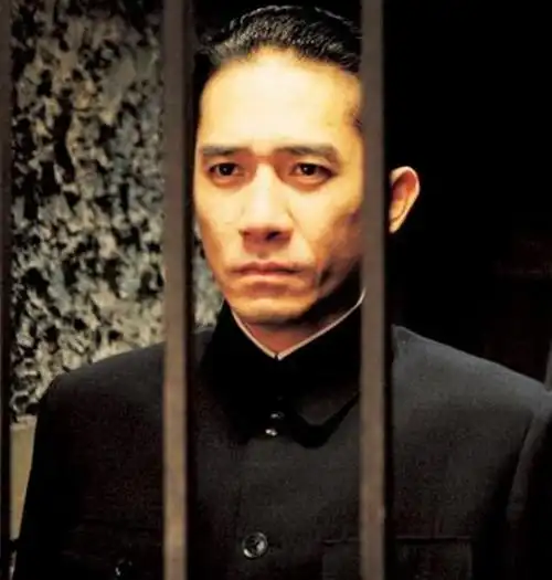 没有颜值难以驾驭的发型娱乐圈哪些明星梳过大背头