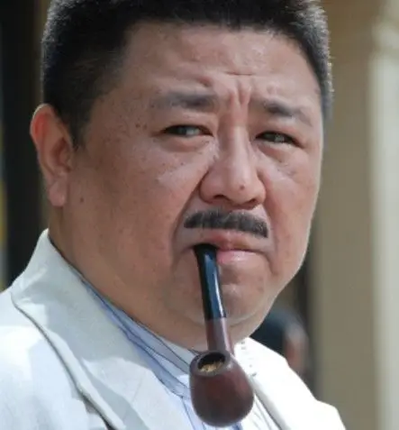 【图】梁冠华最新主演的电视剧狼猎人热播 书圣背后大神云集