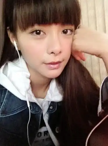 沈梦辰被多少人睡过 沈梦辰最露的照片 沈梦辰个人资料微博