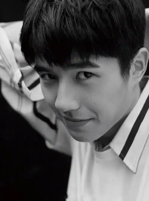 明星刘昊然,代表作品包括唐人街探案 最好的我们 真正男子汉抢先看