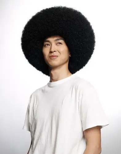 松田翔太转型痞子少年 "爆炸头"造型首次亮相_韩国_电影网_1905.com